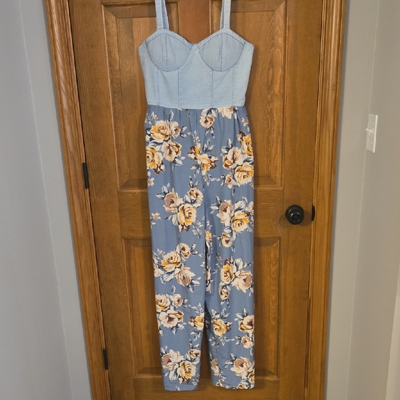 Floral Blue Jumpsuit with Straps Size Medium - Picture 1 of 4